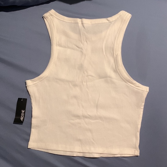 White “New York” Cropped Tank - Picture 2 of 3